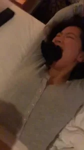 【出家庭摄像头破解实时观看】露脸小骚货咬着内裤被我干 - 91视频|91自拍|国产自拍